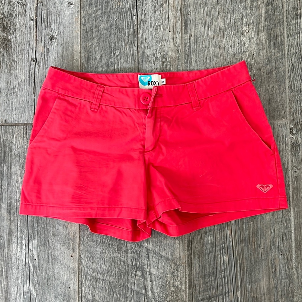 red roxy shorts size medium